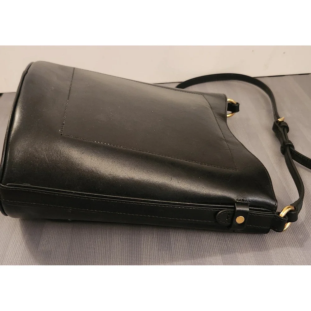 Banana Republic Black Leather Bucket Bag Crossbody Gold Hardware Adjustable